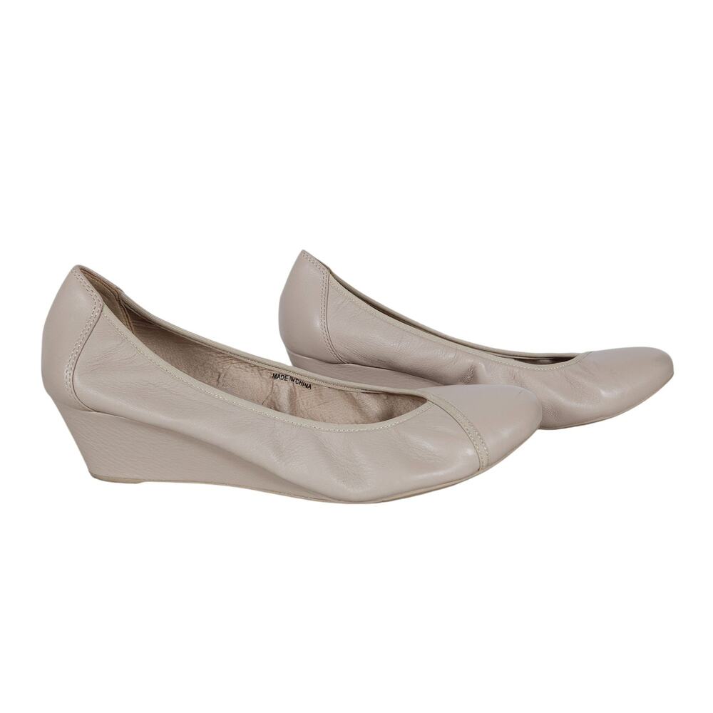 Geox Womens Wedge Pumps EU 39 Cream Leather Slip On Mid Heel Comfort Heels